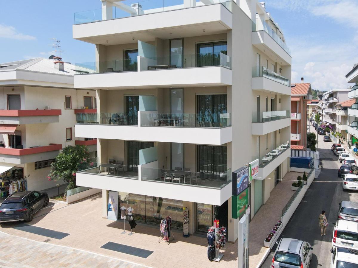 Residence Pineta Mare Alba Adriatica Exterior photo